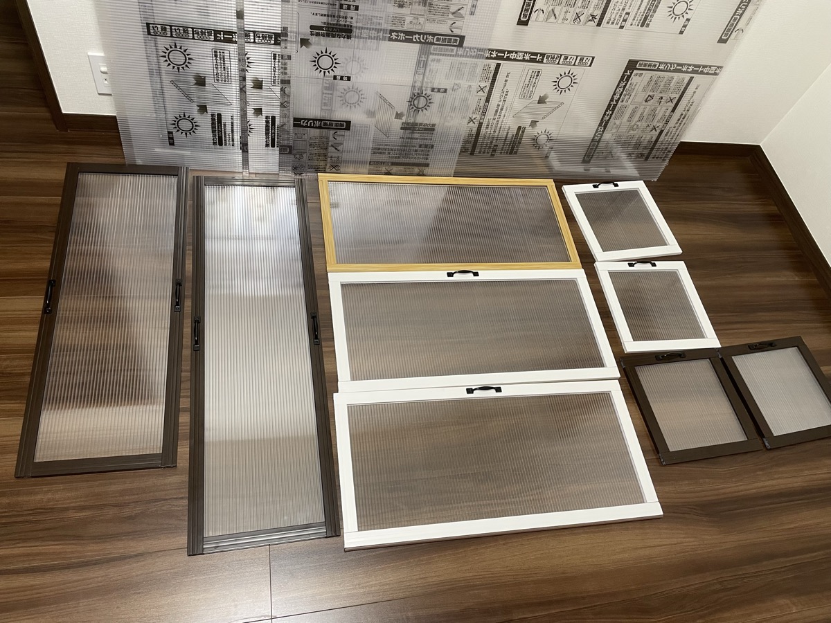 中空ポリカとプラスチック枠+パッキンで作った自作内窓パネル一覧